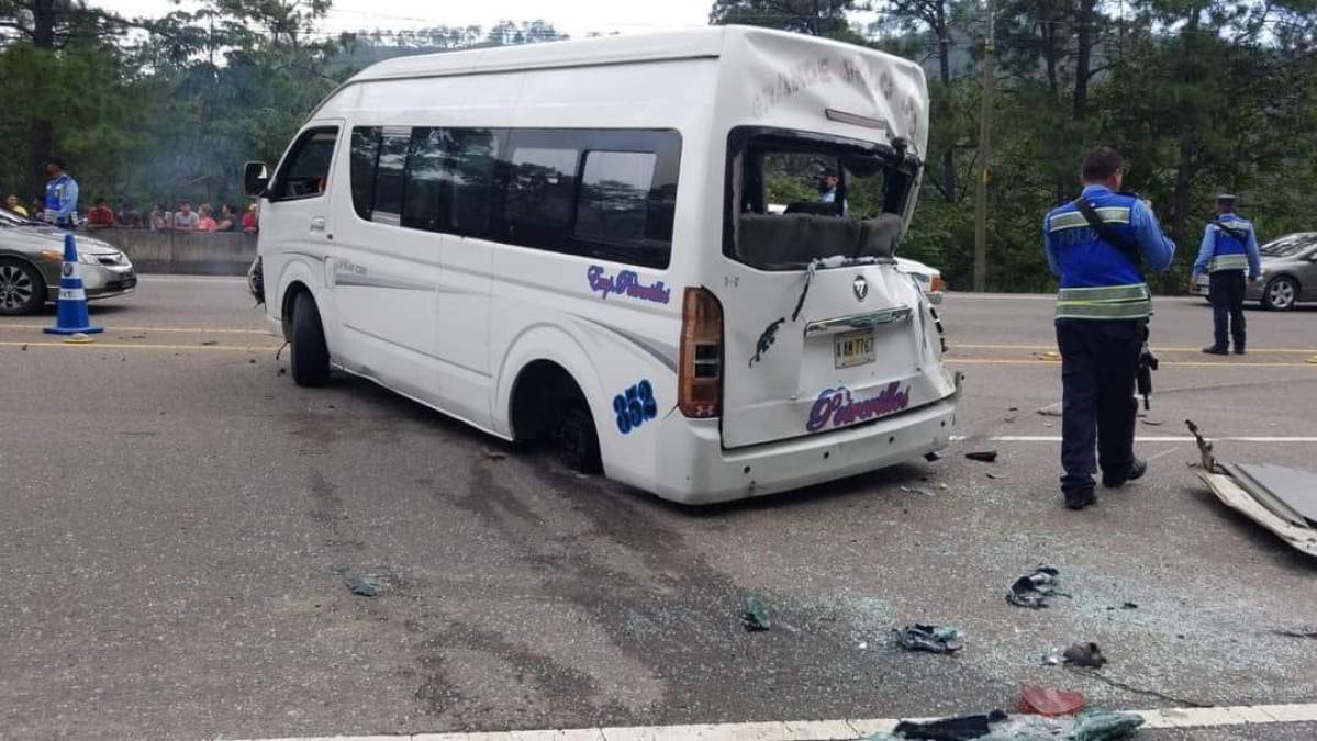 De acuerdo a cifras oficiales, los accidentes de tránsito representan la segunda causa de muertes violentas en Honduras, donde a diario fallecen alrededor de cinco personas por ese motivo. 