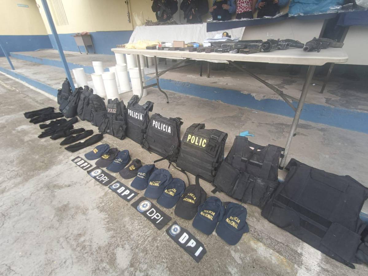 Incautan armas, droga y uniformes a la MS-13 en Intibucá