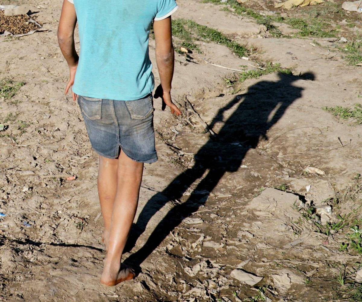 Niña de 12 años da a luz tras violación de su padrastro