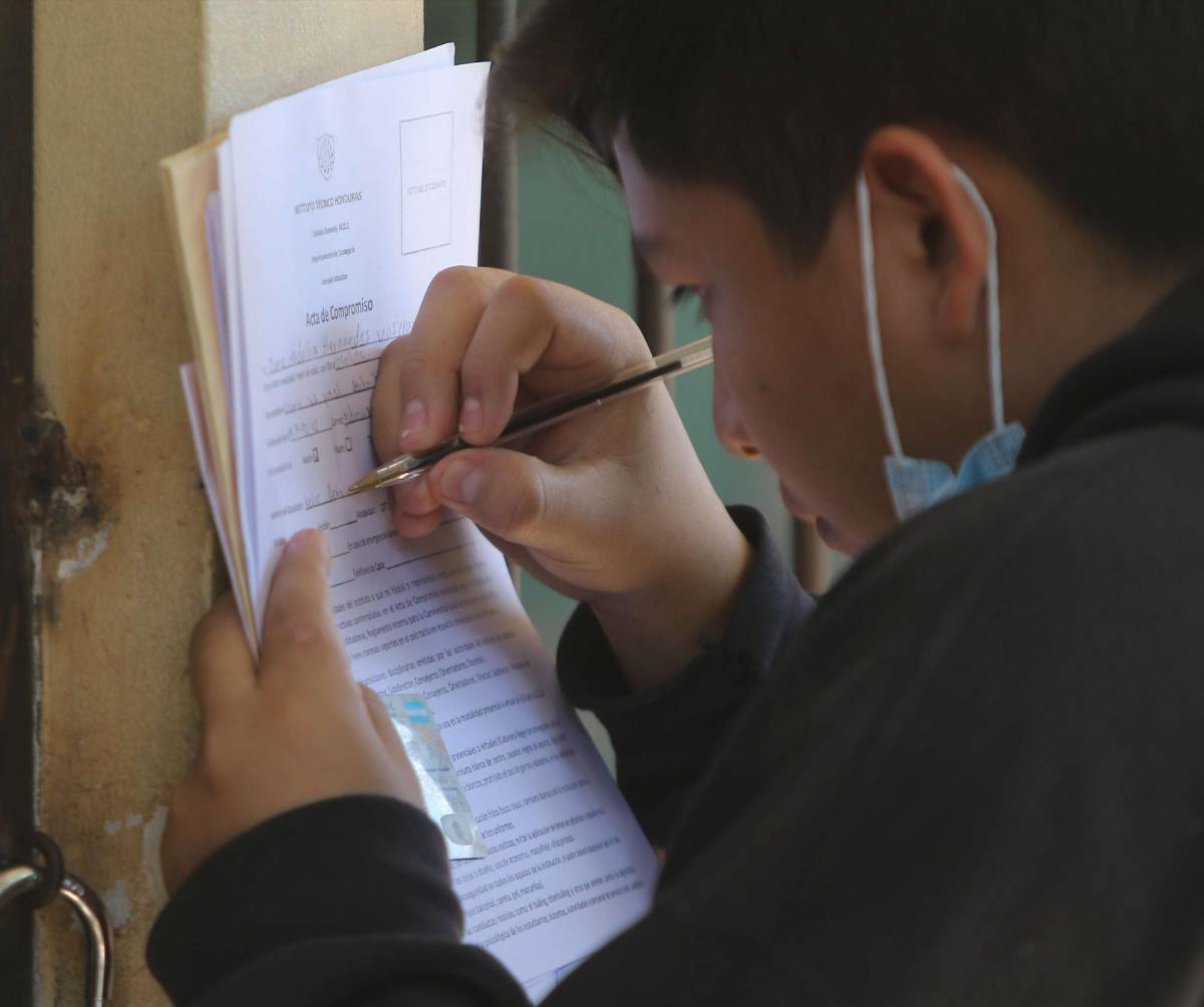 Educación busca una matrícula de 2.3 millones de alumnos