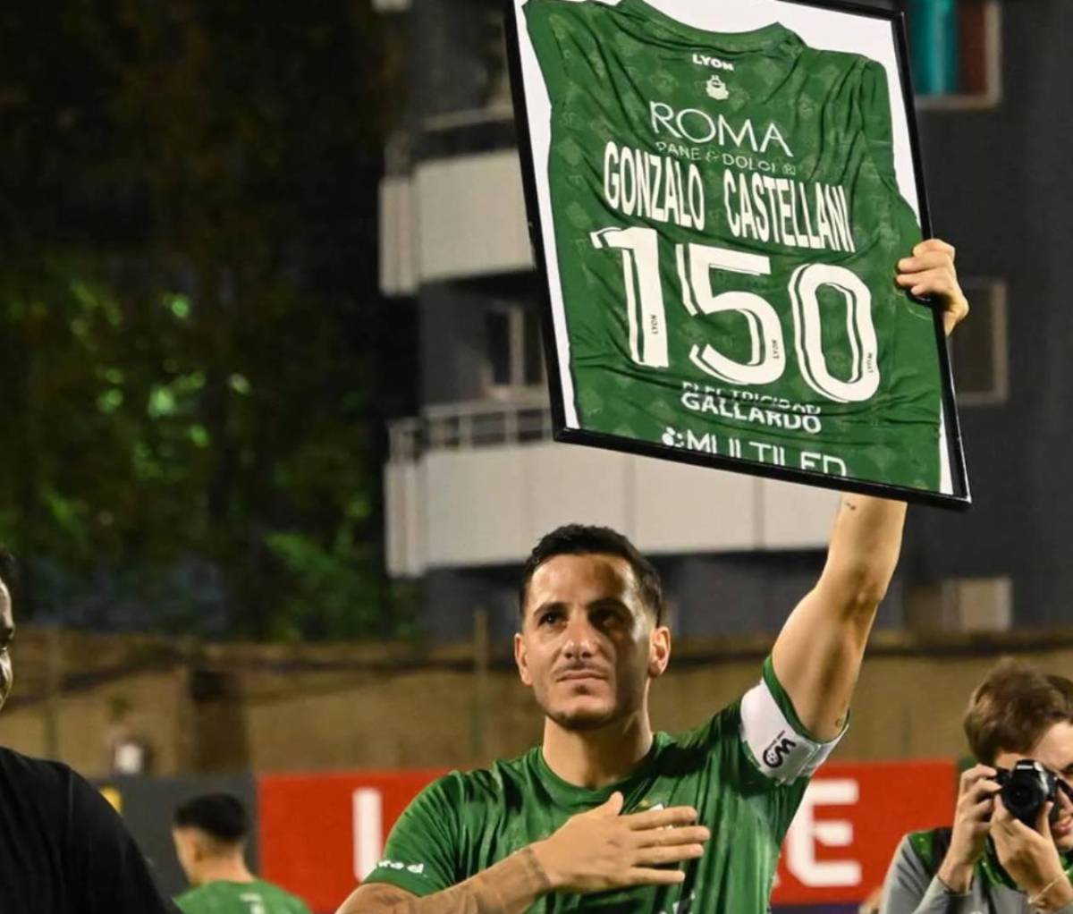 Gonzalo fue despedido tras rumor de lo que hizo con la mujer de su DT: Dejó mensaje