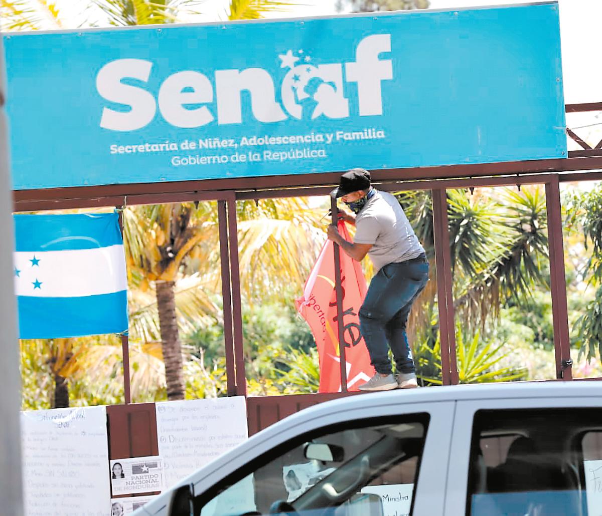 Paralizados procesos de adopción por protestas en la Senaf