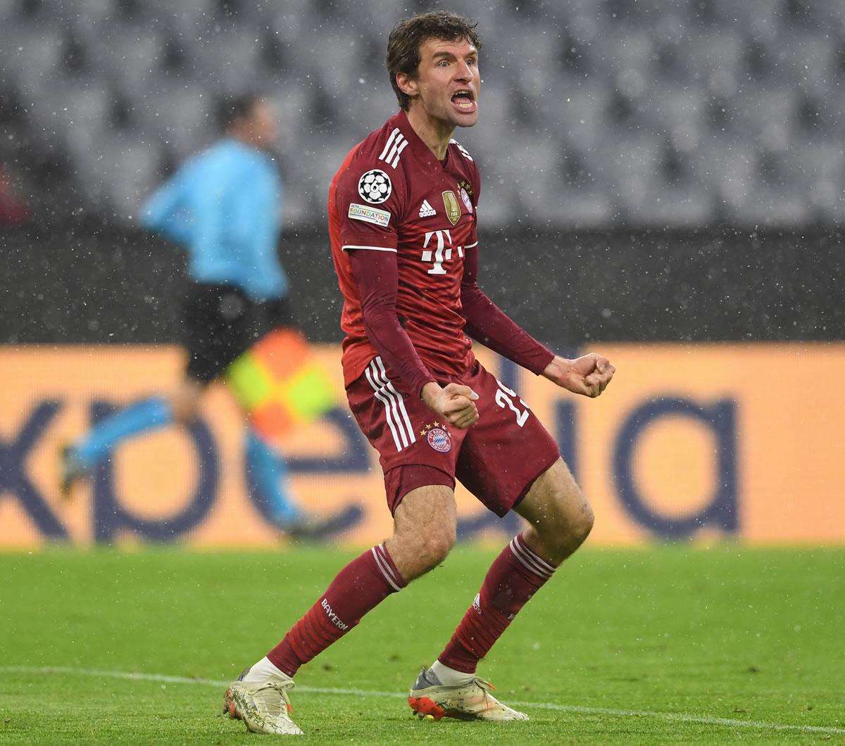 Thomas Müller celebrando el primer gol del partido.