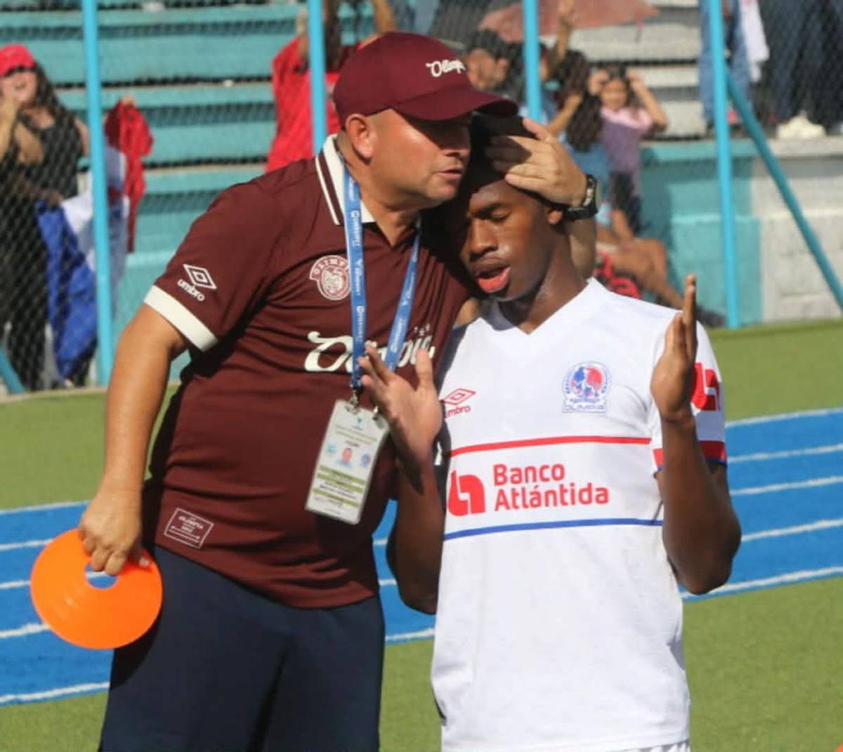 Olimpia se toma venganza, llanto de futbolista, esposa cautiva y chica del Génesis