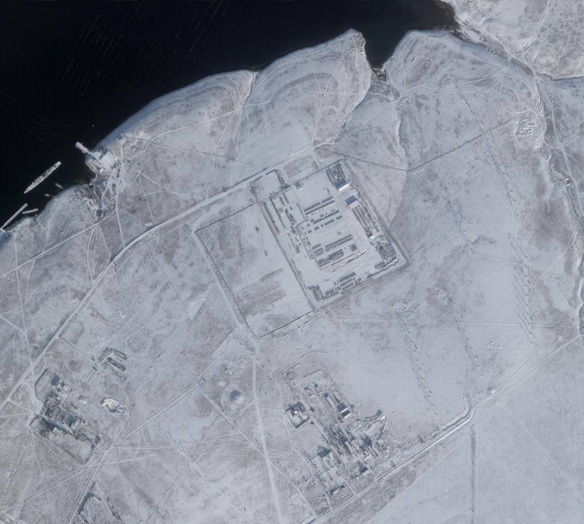 Rusia tiene hasta médicos y hospitales de campaña en frontera ucraniana, dice EEUU