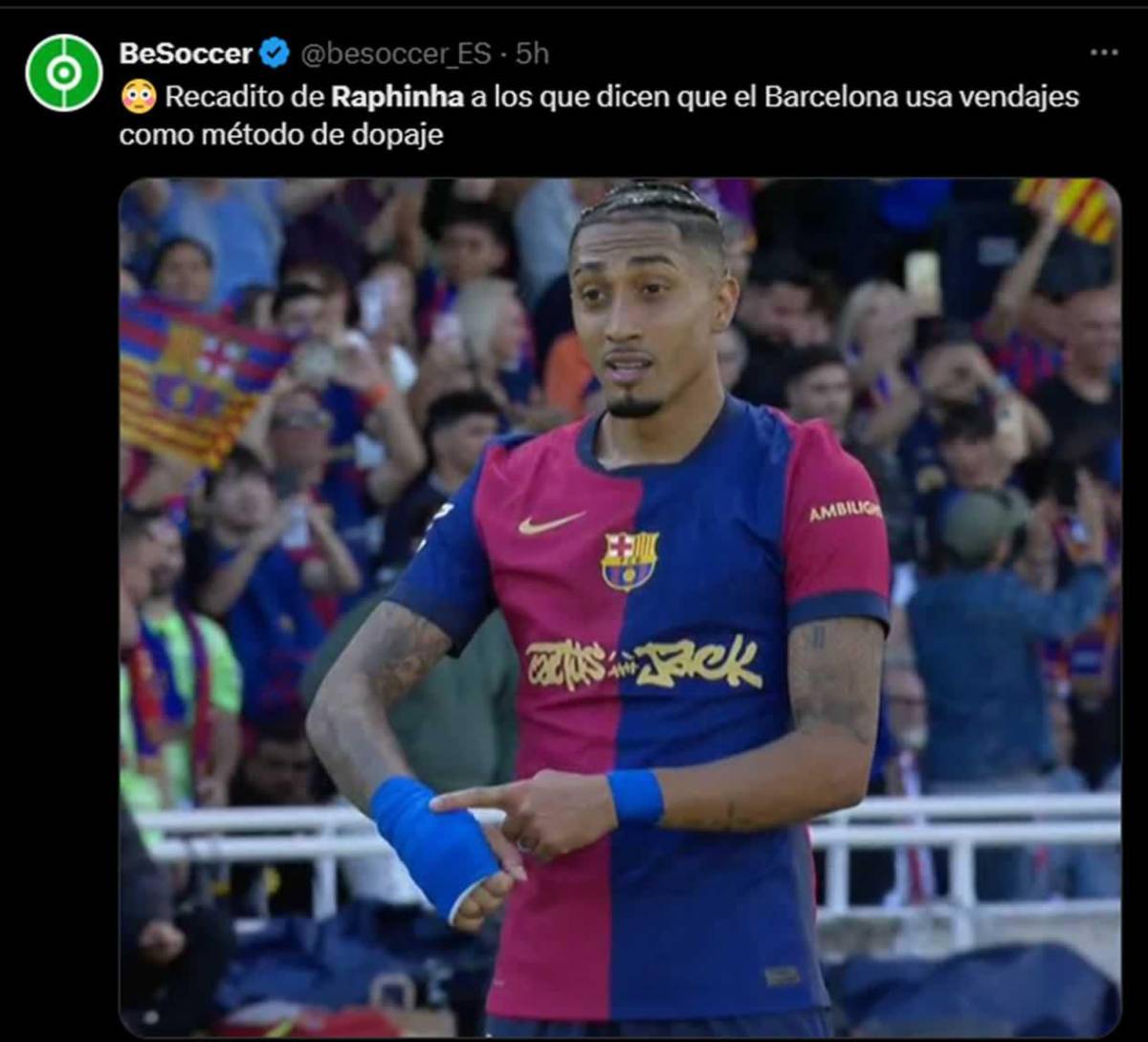 Raphinha se burla del madridismo: ¿por qué festejó señalando el vendaje de su mano?