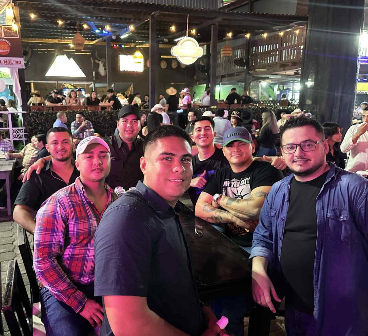 Sampedranos disfrutan en el AGAS y en el concierto de Ninel Conde