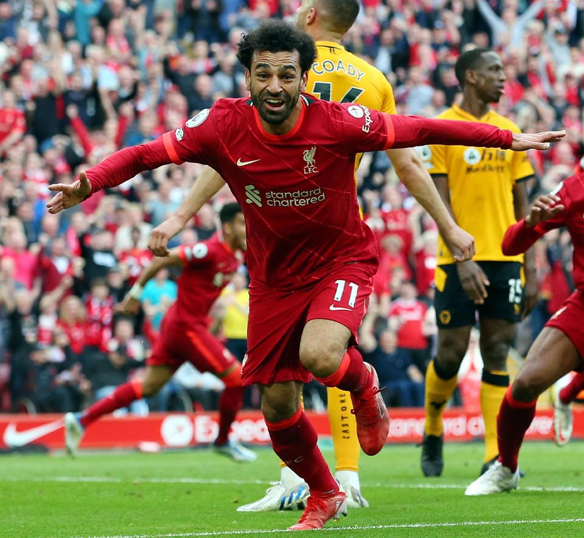 Mohamed Salah celebrando su gol para la remontada del Liverpool.