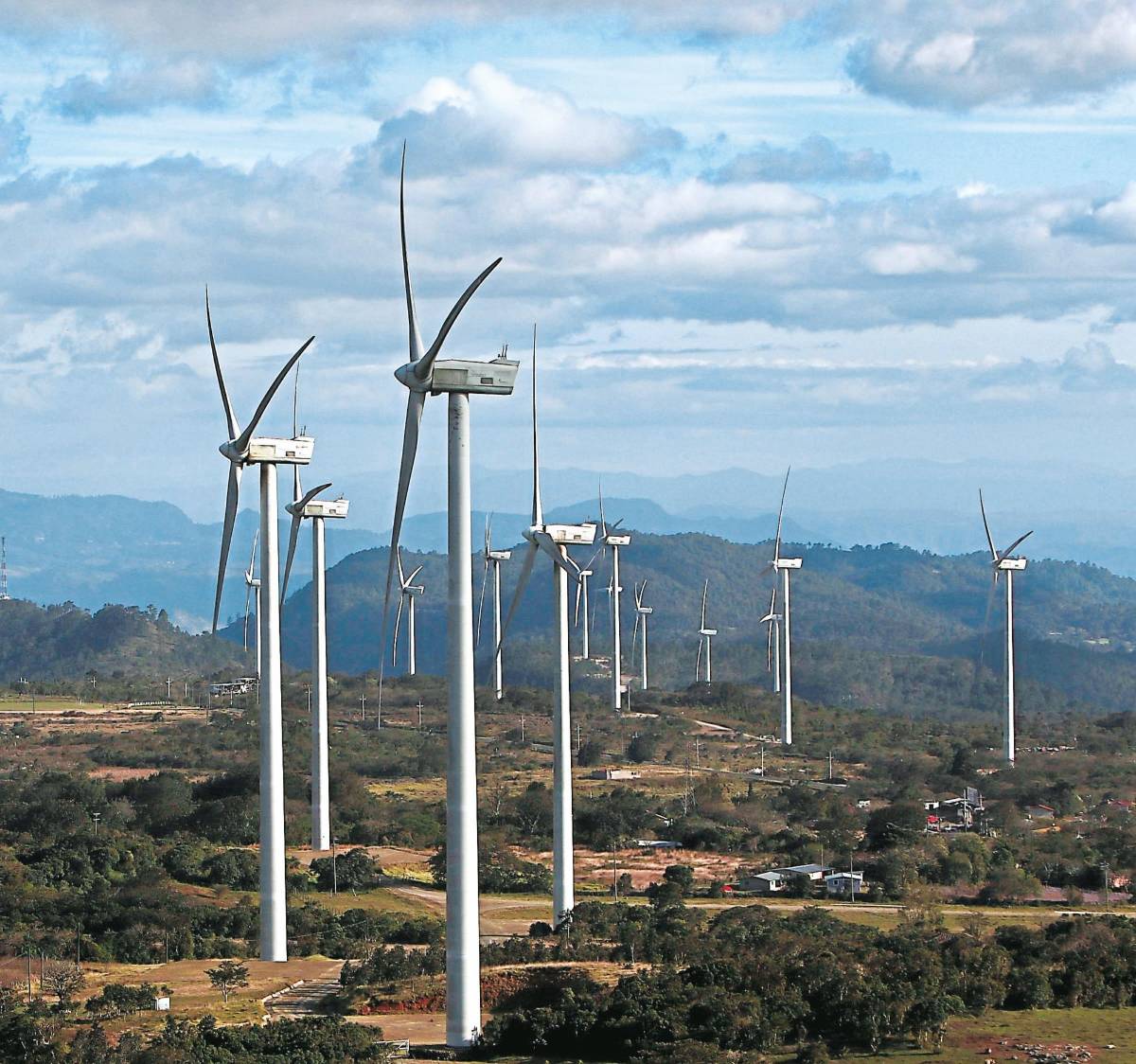 Tarifas estancan revisión de contratos de energía