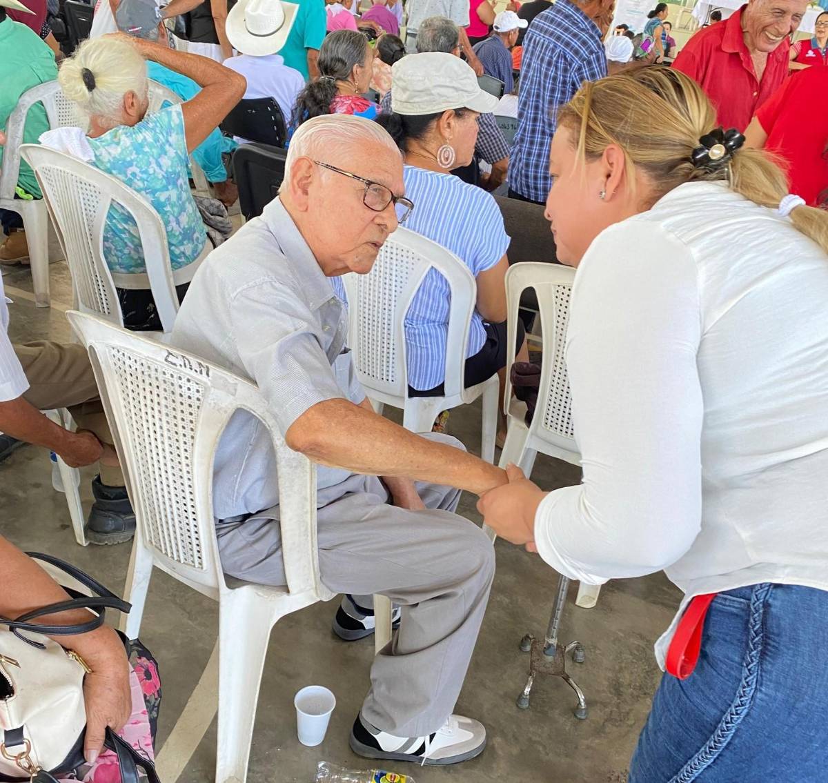 Atentan contra la doctora Zulmy López, candidata a diputada por Atlántida