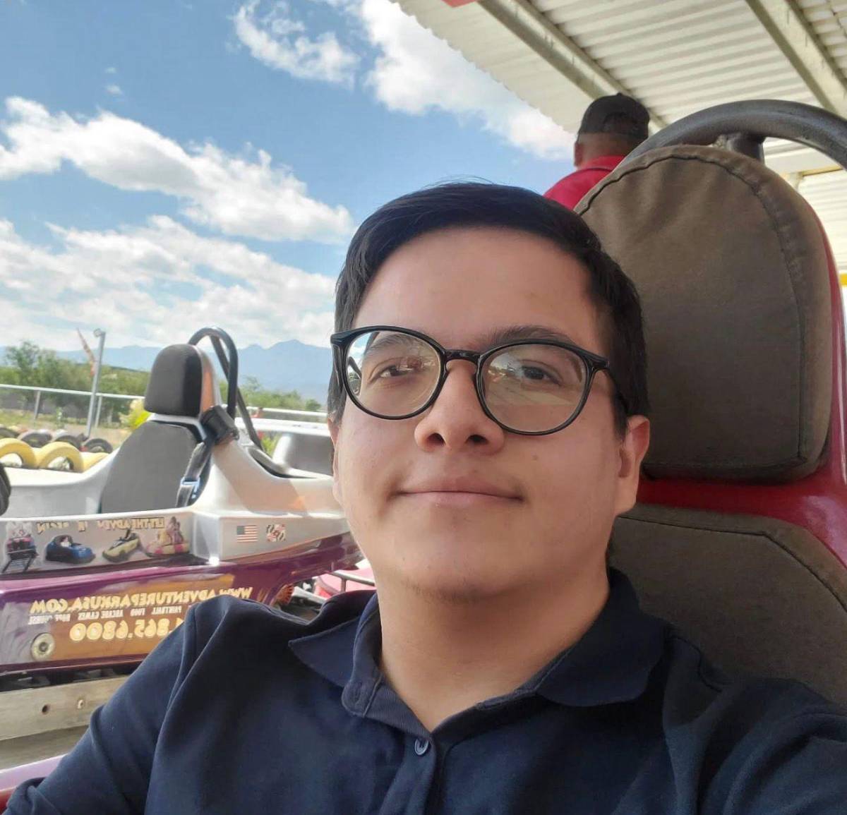 ¡Orgullo catracho! Joven de solo 23 años obtiene doble título en la Unah con mención honorífica