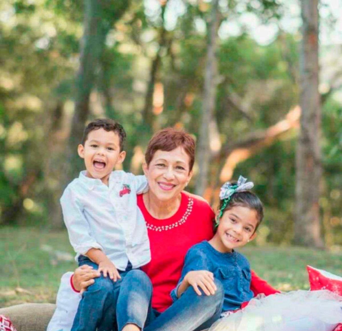 Seis damas amantes de los eventos en Honduras