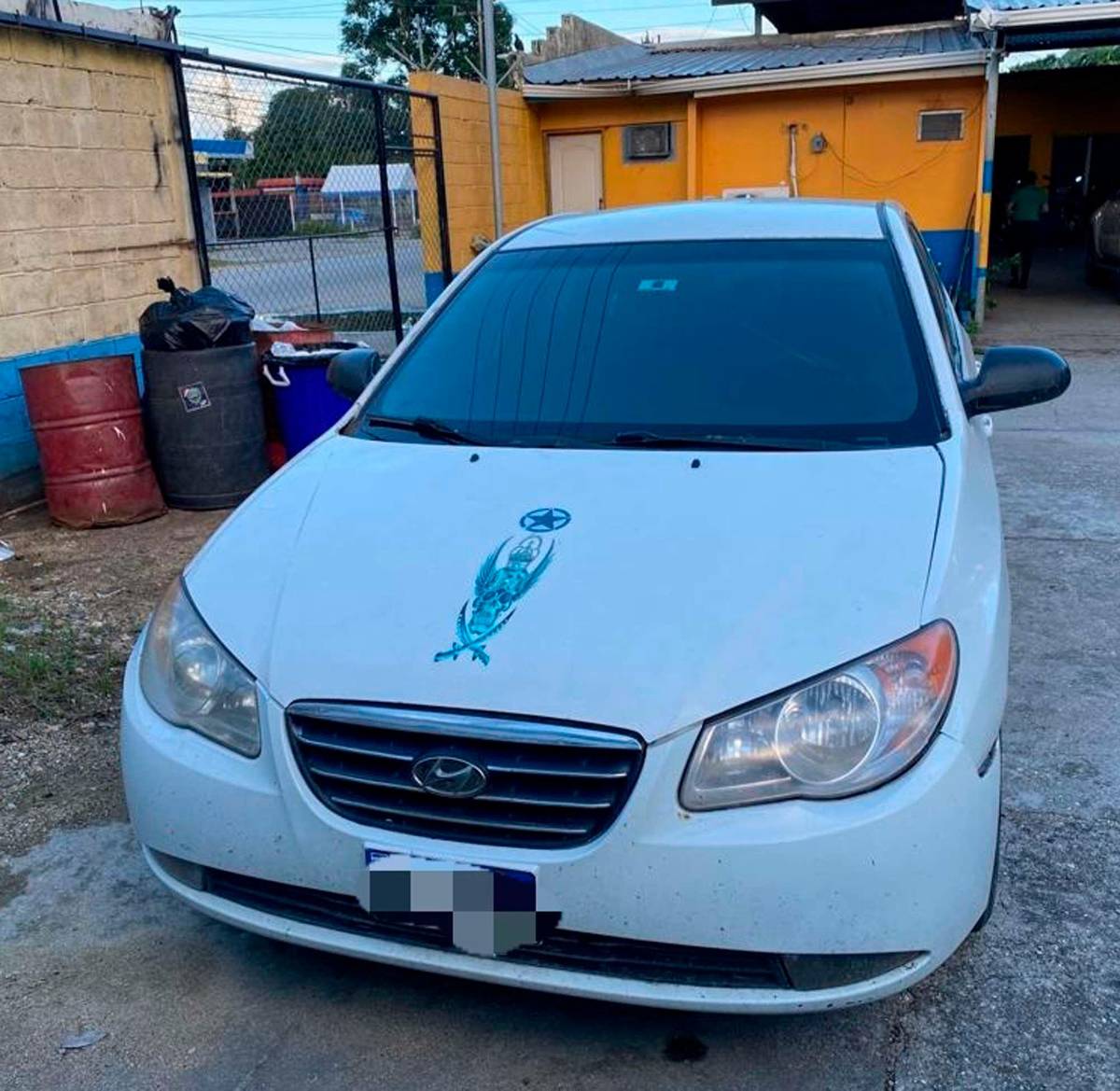 Caen tres supuestos coyotes cuando trasladaban de manera irregular a 8 nicaragüenses