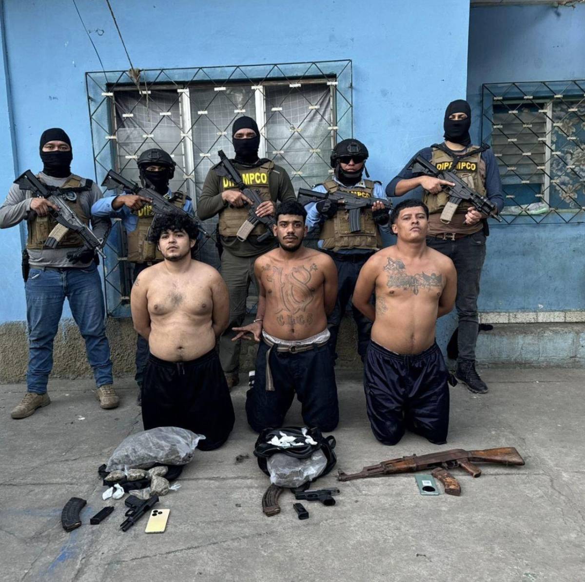 A El Pozo envían a supuestos pandilleros de la 18 capturados en Chamelecón