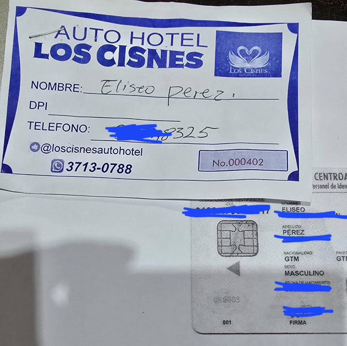 Mujer gana moto en sorteo de motel, pero dice que no sabe cómo participó