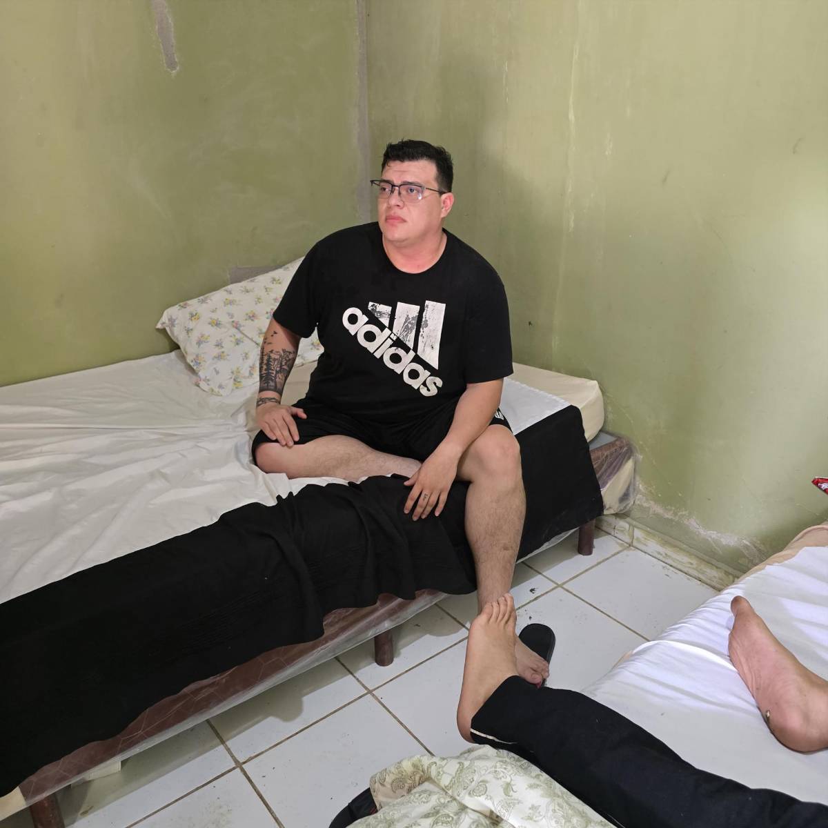 Jonathan se autosecuestró y le exigía L3 millones a la mujer que lo adoptó desde niño