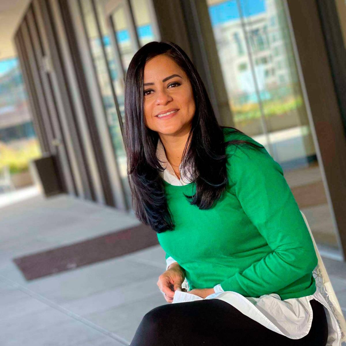 Lilian Mass, una hondureña que brilla en Telemundo