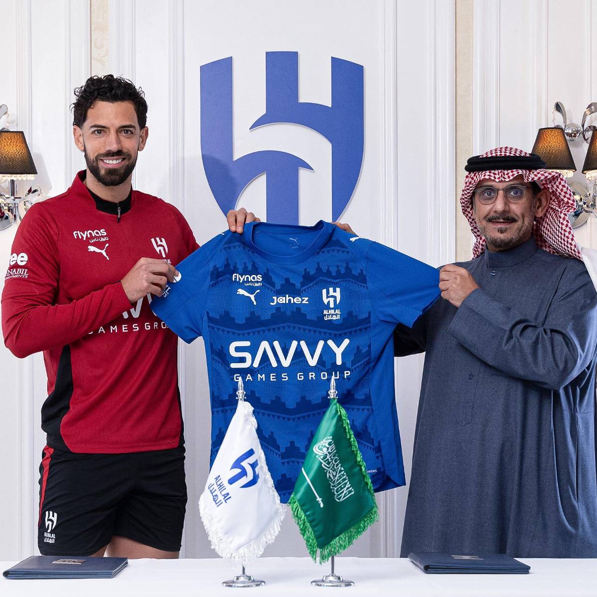 Real Madrid estremece el mercado, primer fichaje del Barcelona y dejan a CR7