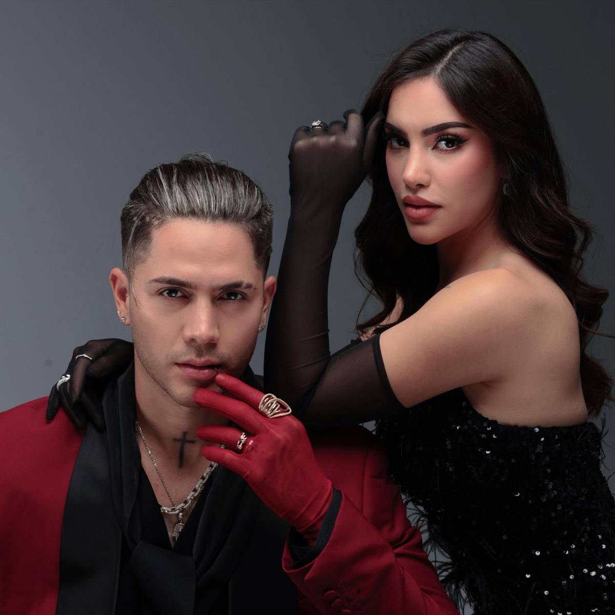 ¿De cuánto es la fortuna de Kimberly Loaiza?