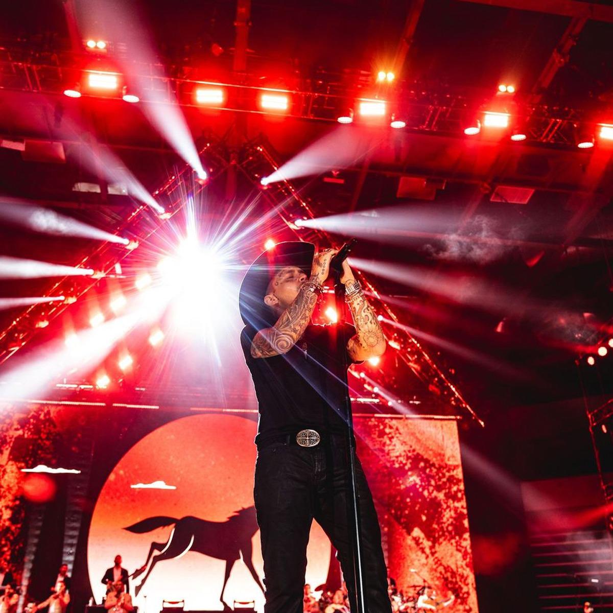 Exnovia de Nodal recuerda su romance del 2016 con fotos nunca antes publicadas