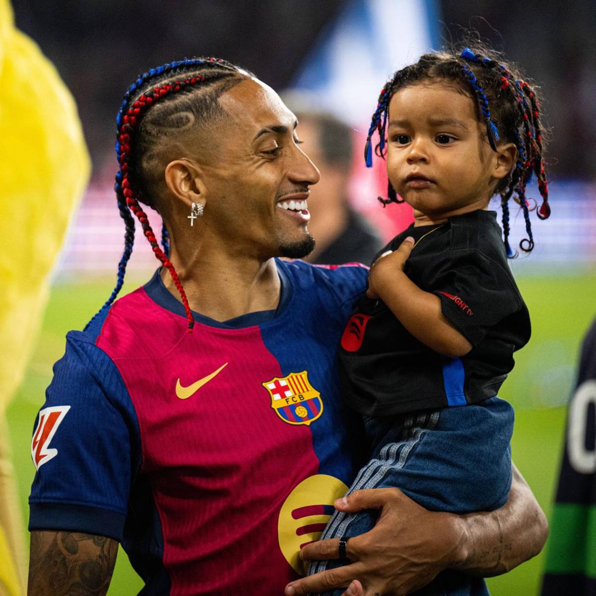 Barcelona festeja los títulos ante su afición, show de Lamine y Gavi presume a su novia