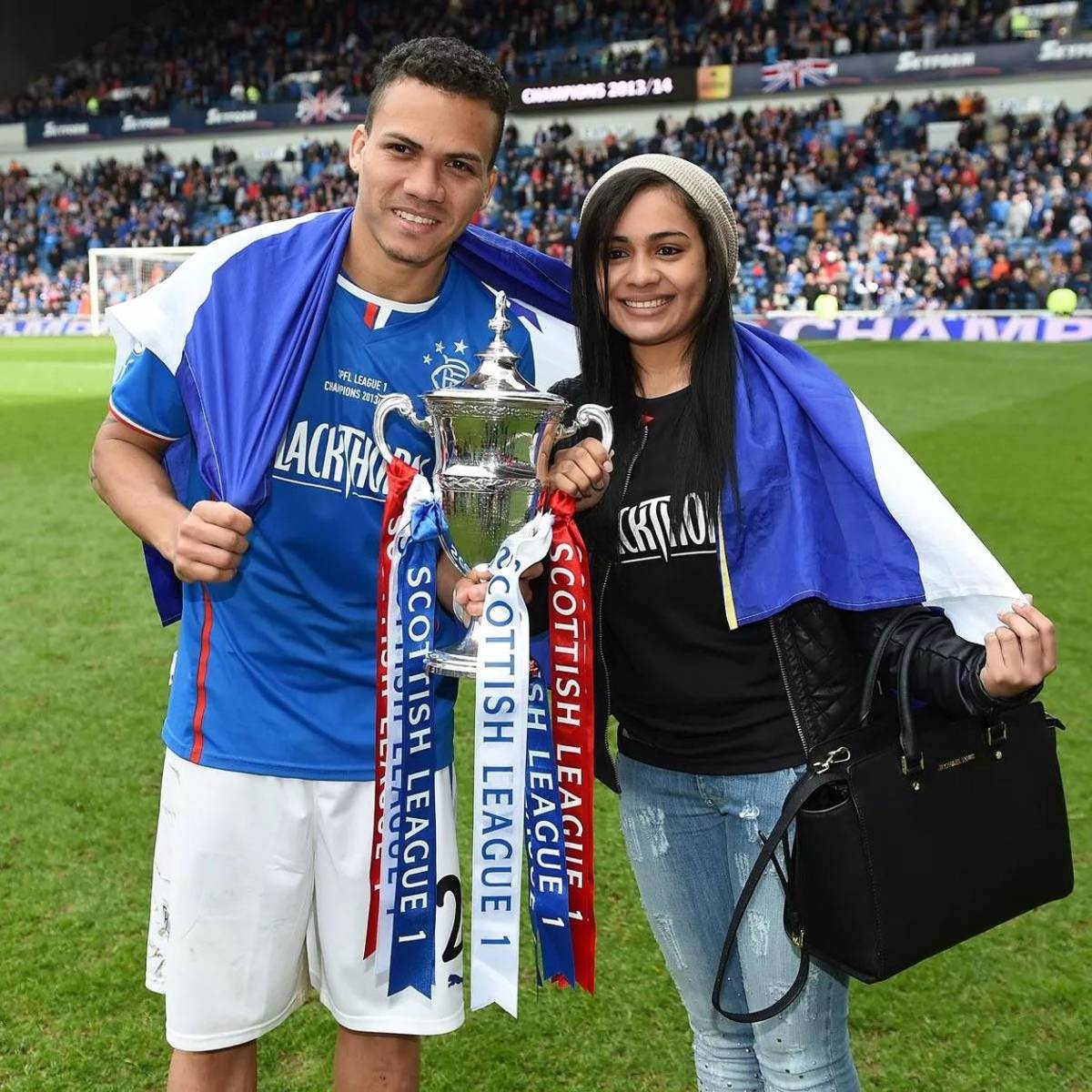 Así es la vida de la esposa de Arnold Peralta a 10 años de la muerte del futbolista