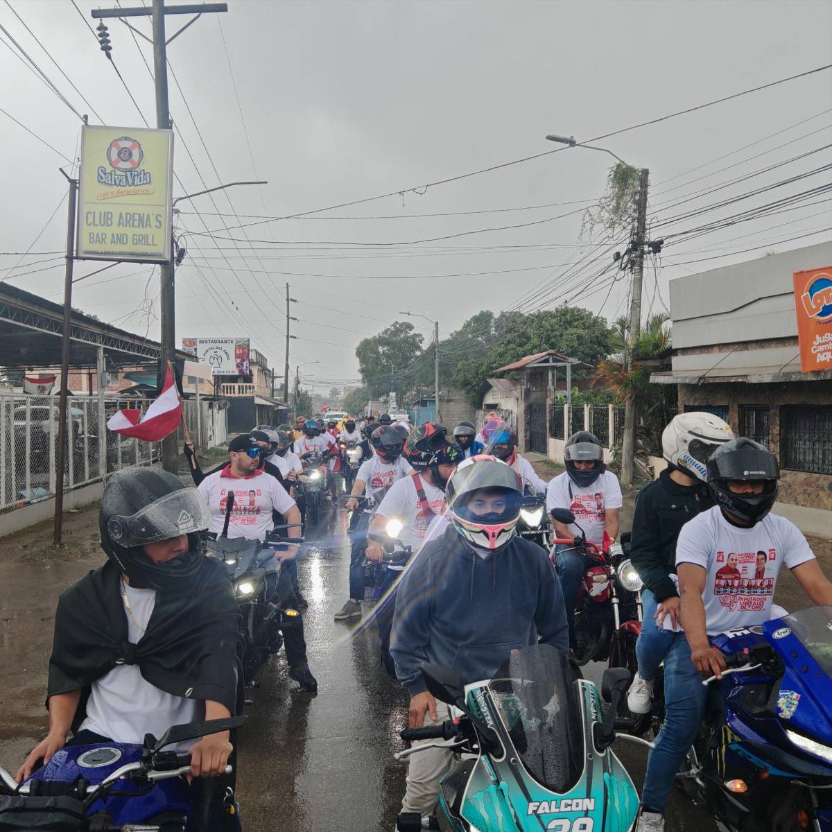 Nasralla promete liberar del tráfico a El Progreso y a construirle un hospital