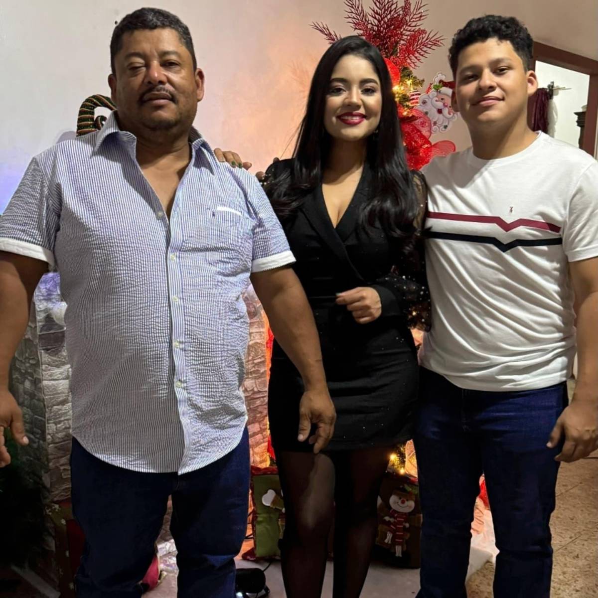 Etny Uyoa había perdido a su madre; ahora a su padre y a su segunda mamá