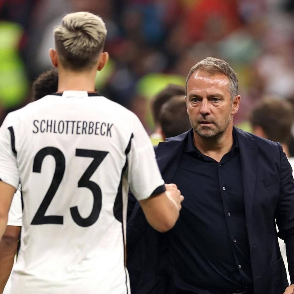 Barcelona, con todo al mercado: los dos fichajes de Flick para la próxima temporada