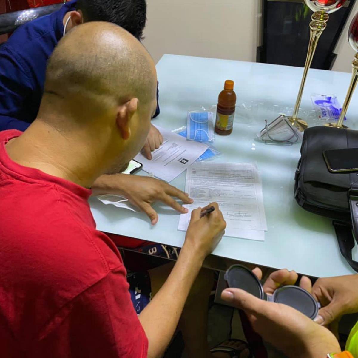 Extraditan a EEUU a capo que tenía restaurante VIP en la cárcel