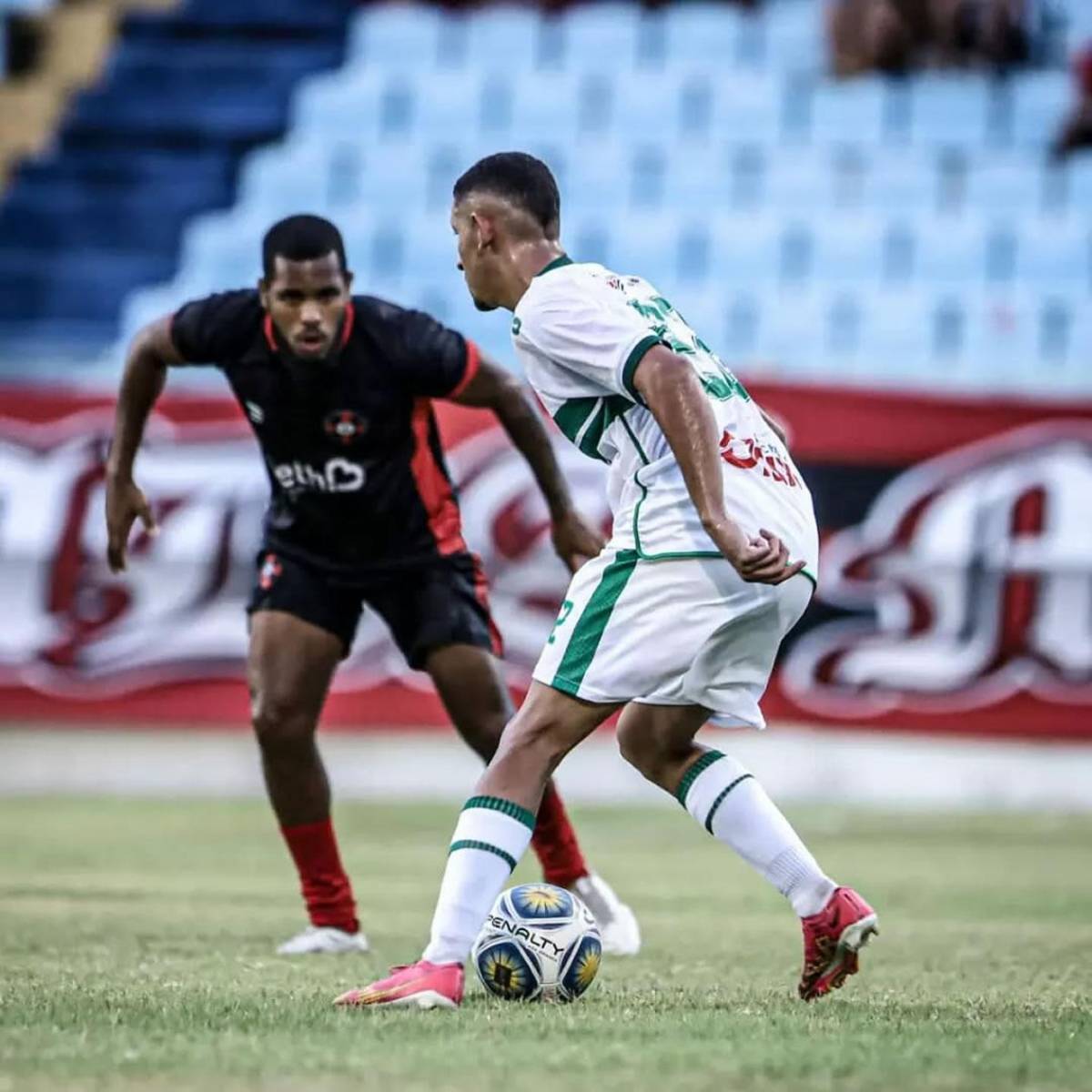 Futbolista muere en terrible accidente con una vaca: venía de festejar el cumpleaños de su papá