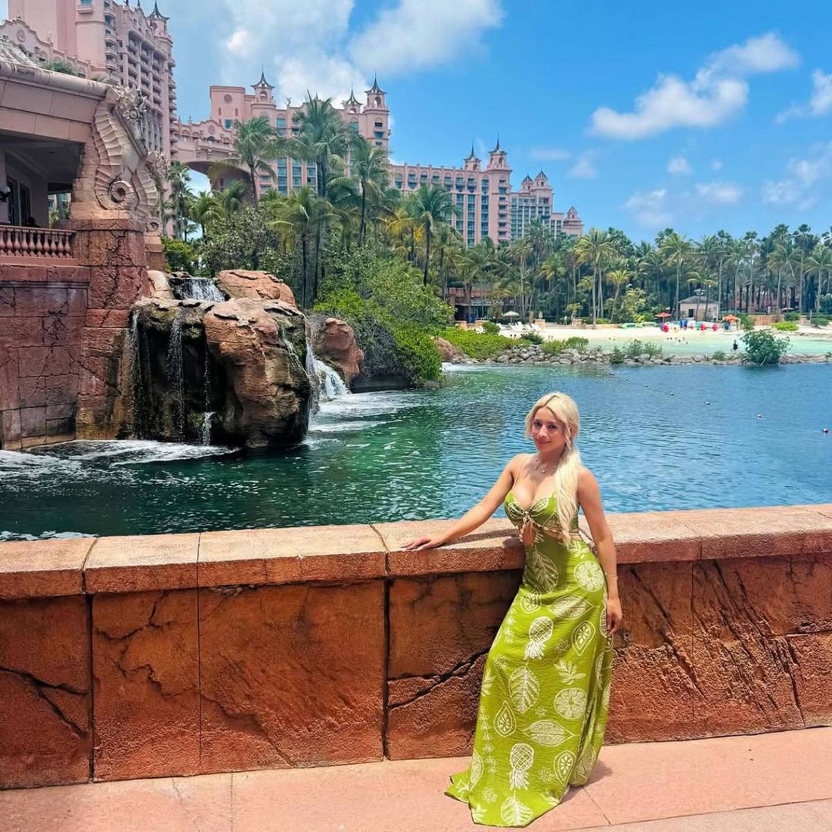 Andy Najar y su sexy esposa vacacionaron en paradisíaca isla: ella lució bikinazos