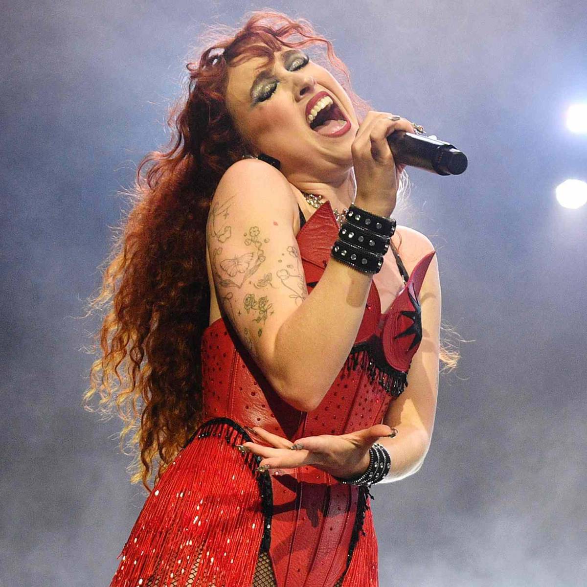 Actriz defiende a Chappell Roan tras polémica con una niña en Brasil