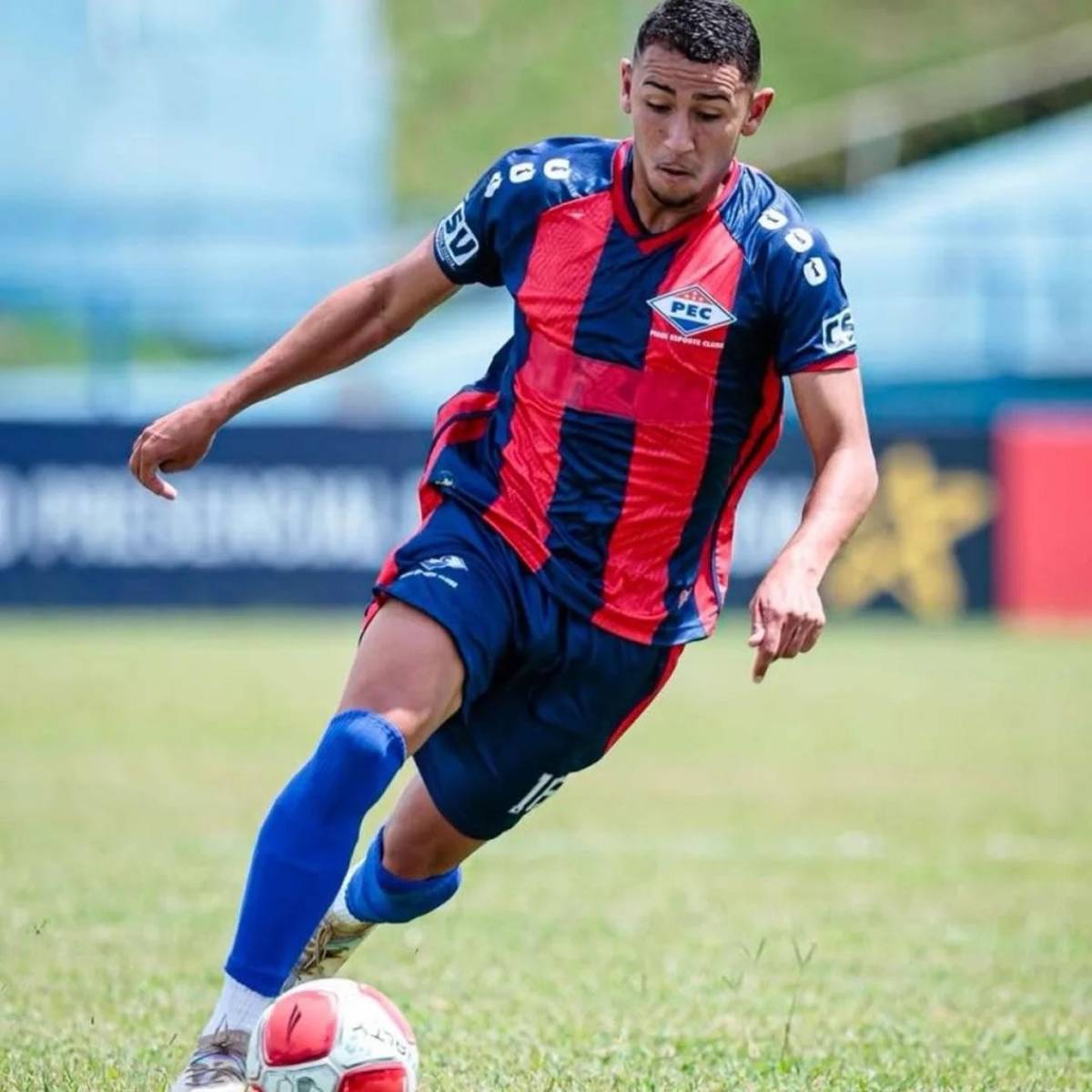 Futbolista muere en terrible accidente con una vaca: venía de festejar el cumpleaños de su papá