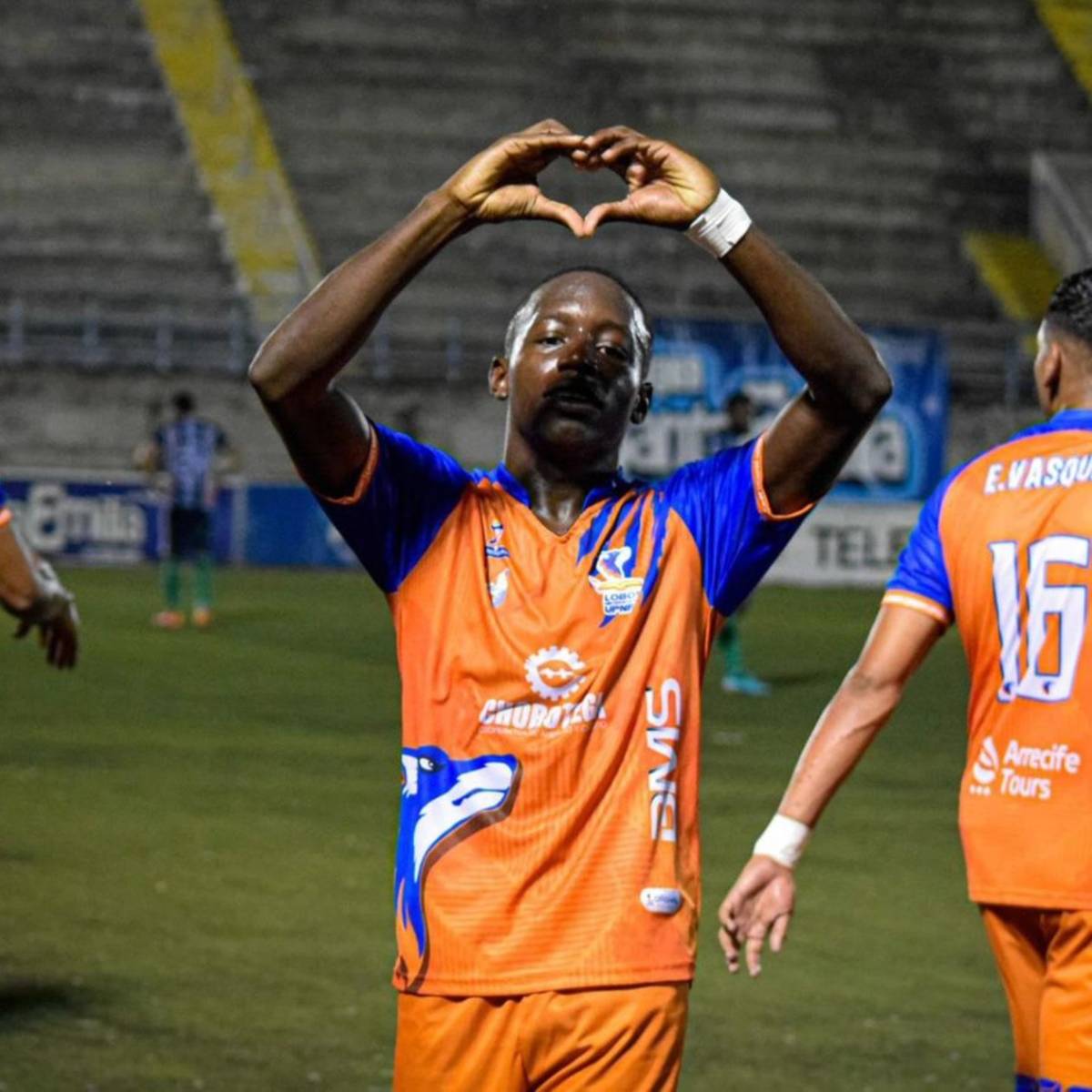 Olimpia suma tres altas, de Motagua al extranjero y Auzmendi tiene nuevo equipo