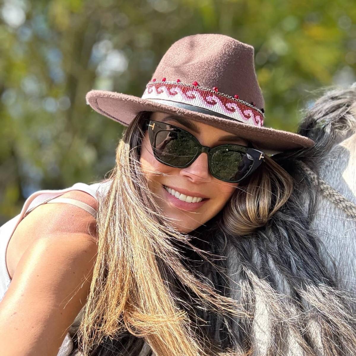 FOTOS: Elizabeth Gutiérrez se divierte en Colombia con sus amigas