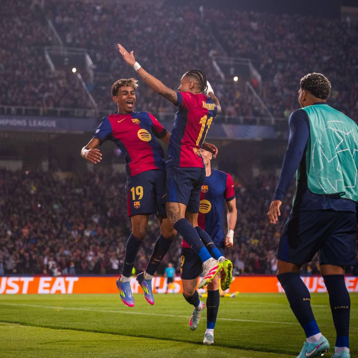 El baile del Barcelona, lujito de Lamine, alarma y tristeza del Dortmund