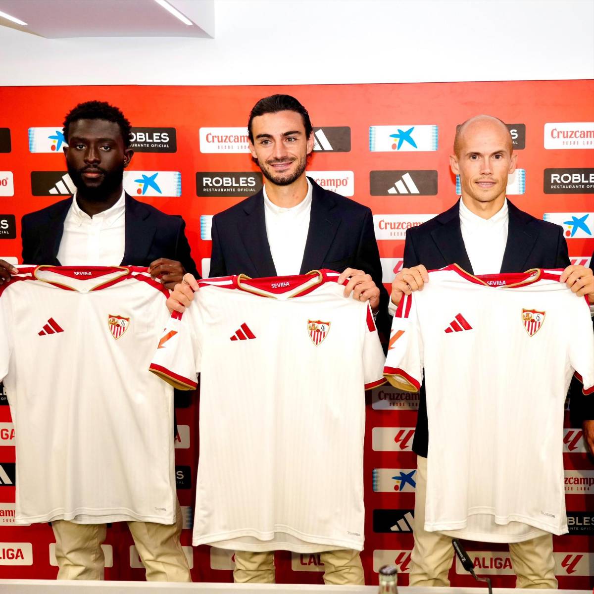 Nuevo giro Real Madrid-Olise, deja al Barcelona y trueque por Julián Álvarez