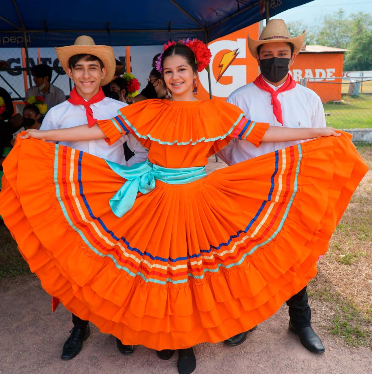 Our Second Home vuelve a realizar con éxito su Festival folclórico