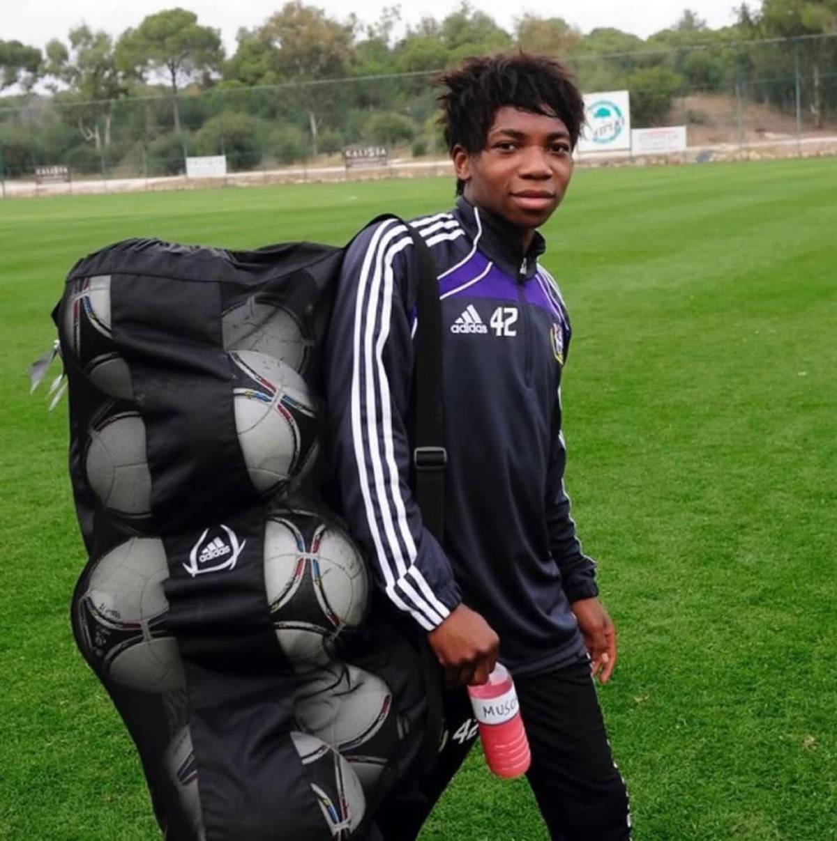 Se retiró joven del fútbol y revela su estado crítico: “Me quedan unos días de vida”