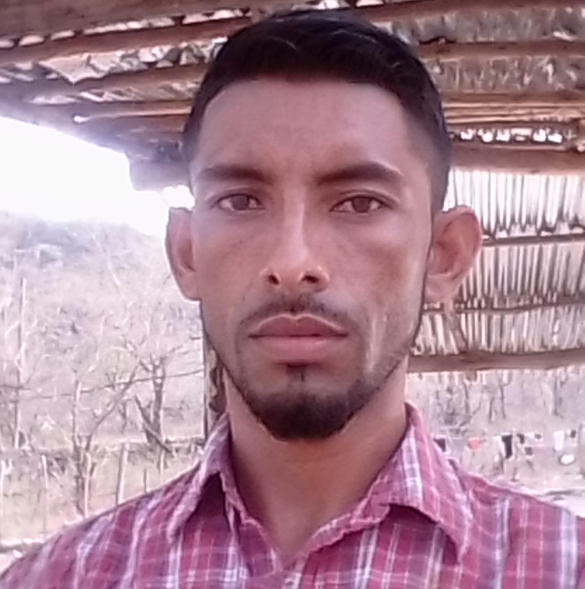 Pareja es asesinada en carro prestado en Nacacome; cuatro niños sobreviven de milagro