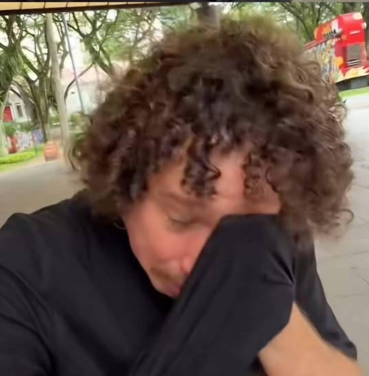 ¡Rechazado! Luisito Comunica llora ante una inesperada noticia