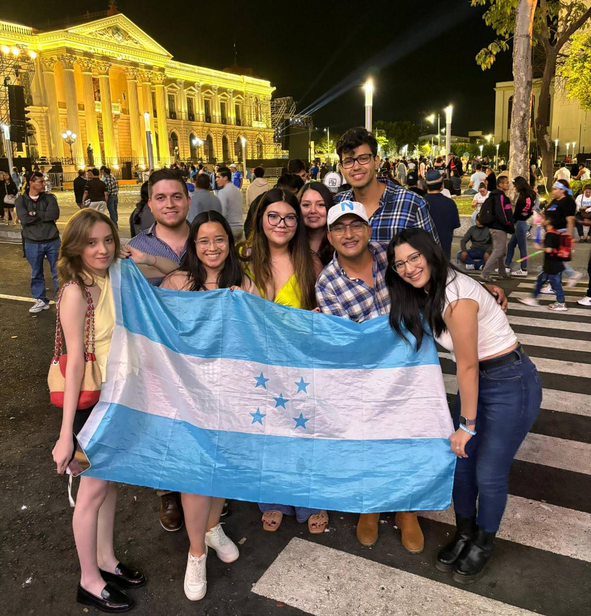 Jóvenes participan en jornada de diplomacia en El Salvador