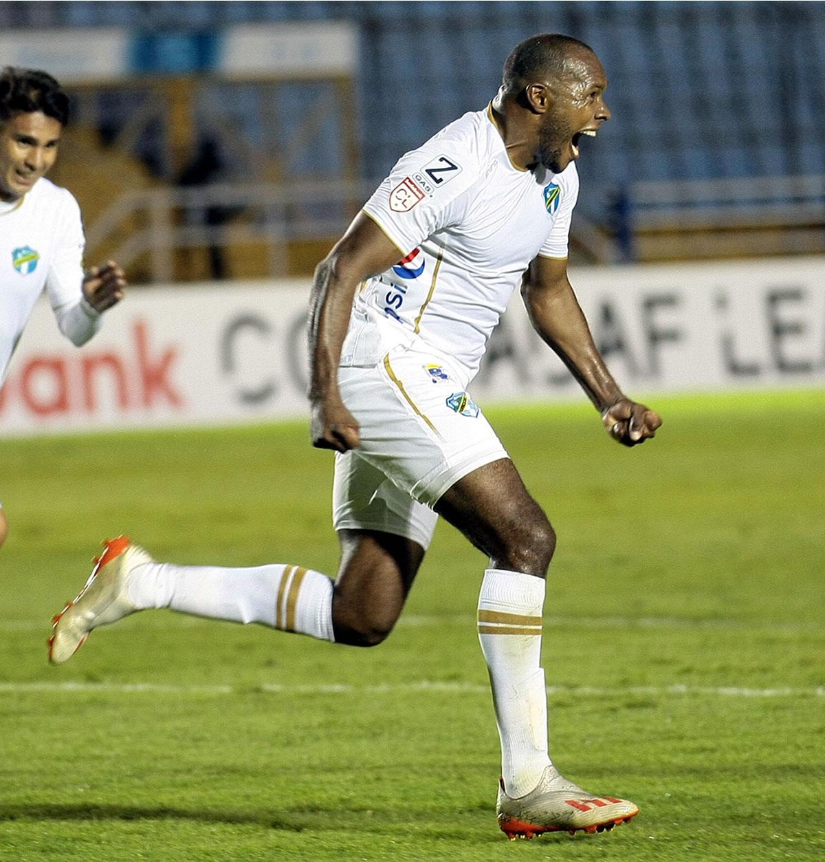 Juan Anangonó hizo explotar de alegría el estadio Doroteo Guamuch Flores.