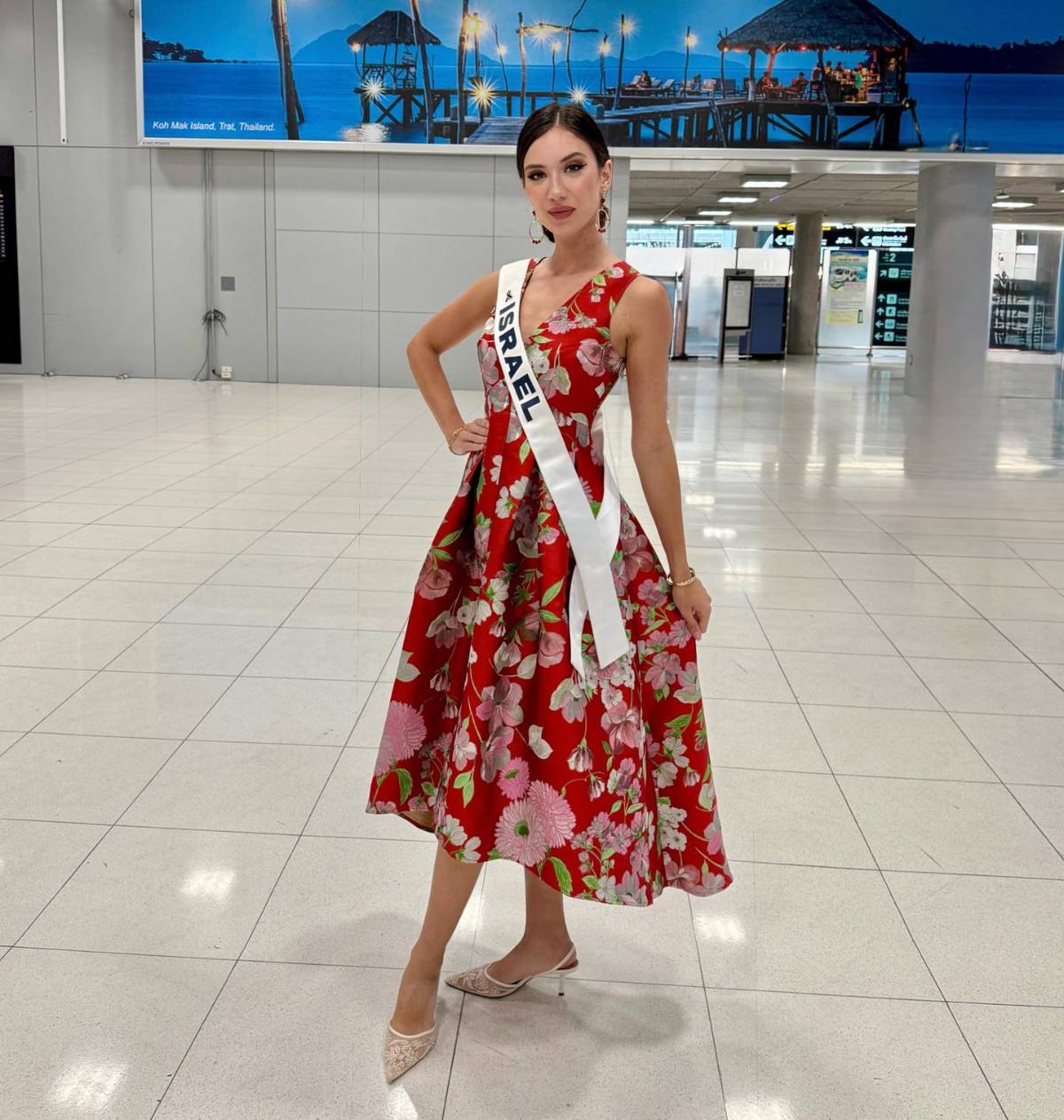 Miss Israel niega haber mirado con desprecio a Miss Palestina