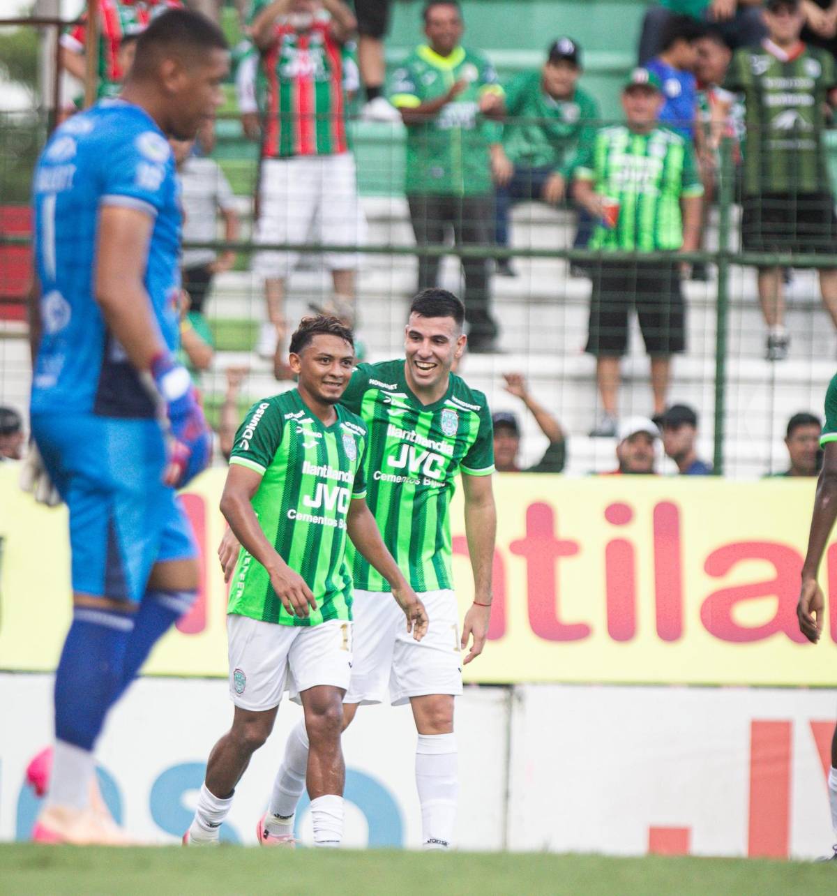 Show de Messiniti con Marathón, caos y Juticalpa llegó sin DT; ¿qué pasó con Humberto Rivera?