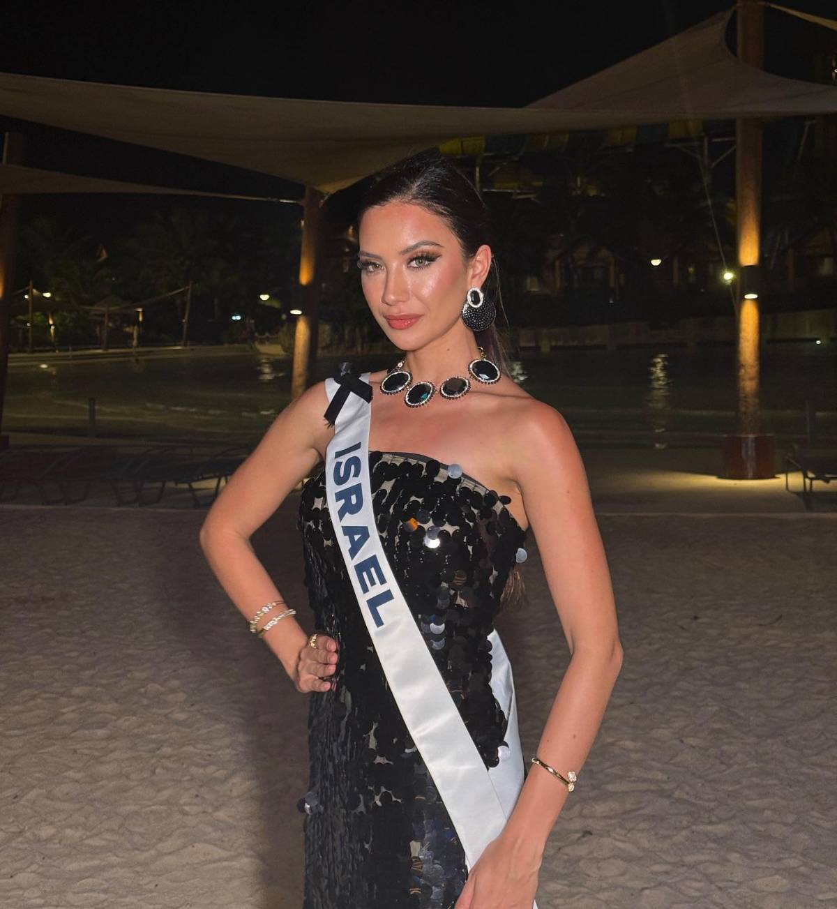 Miss Israel niega haber mirado con desprecio a Miss Palestina