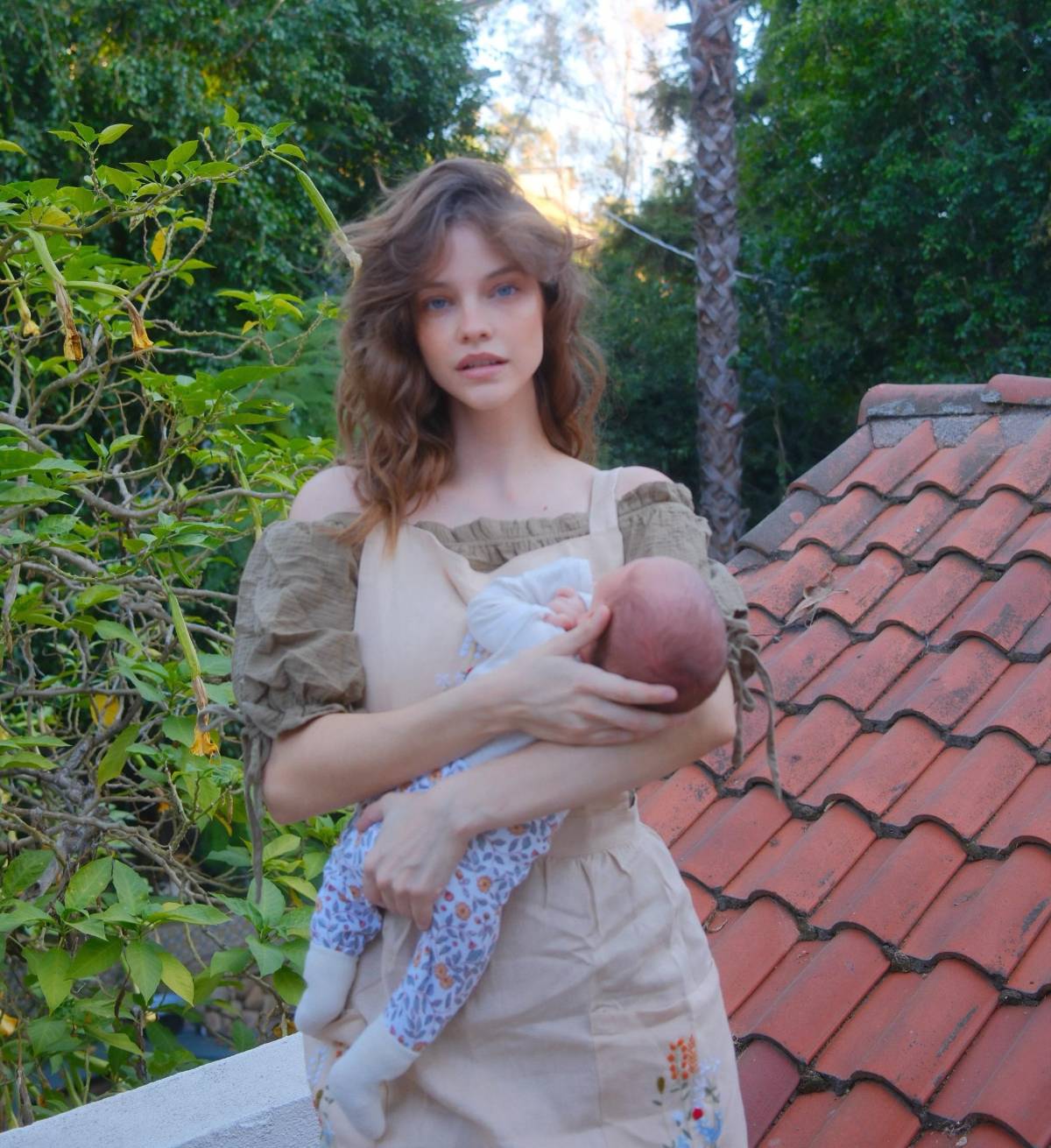 Barbara Palvin vuelve a Victoria's Secret 2026, pero esta vez todo es diferente