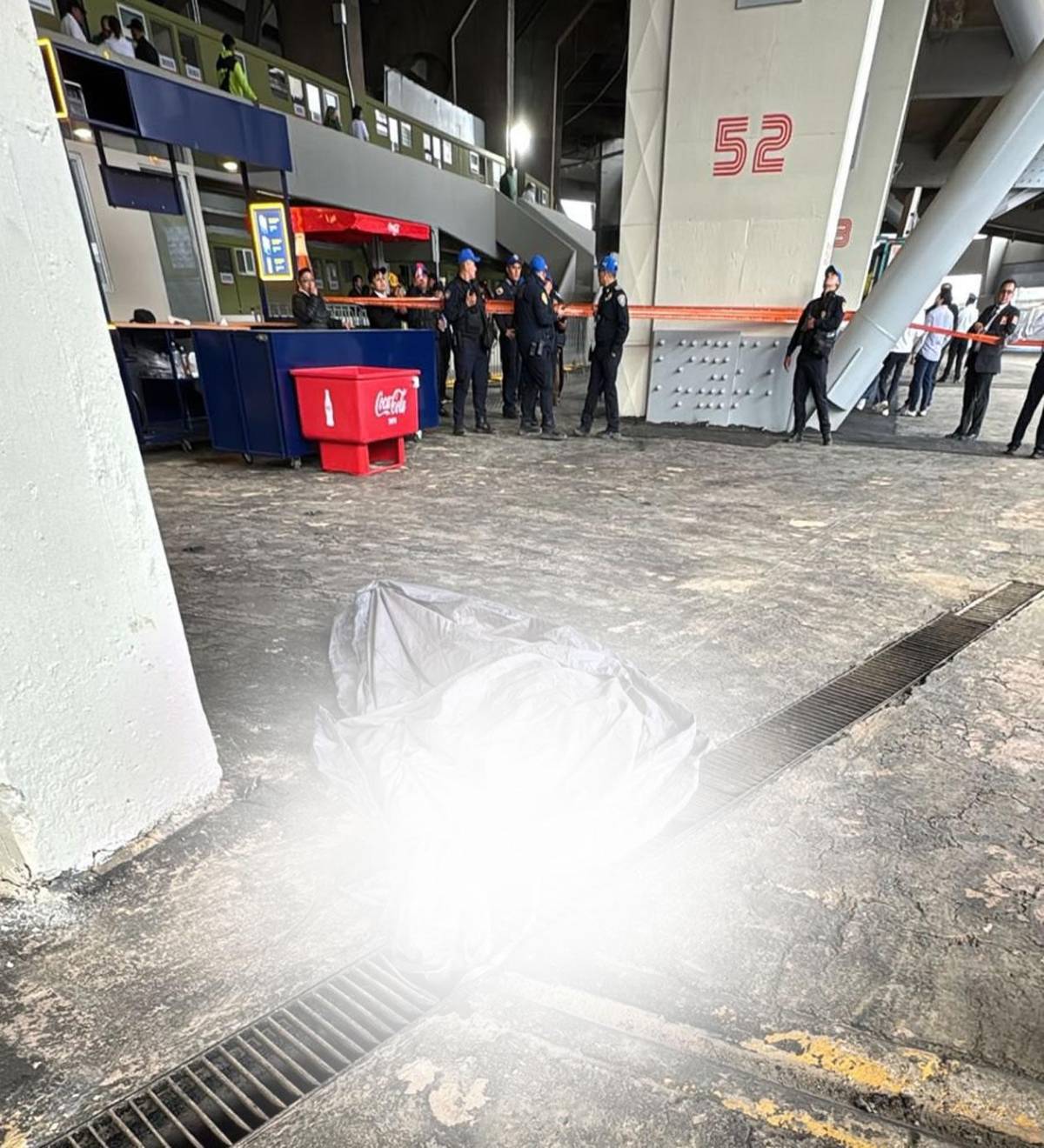 Terrible: Muere hincha en estadio Azteca previo al México-Portugal; esto hizo