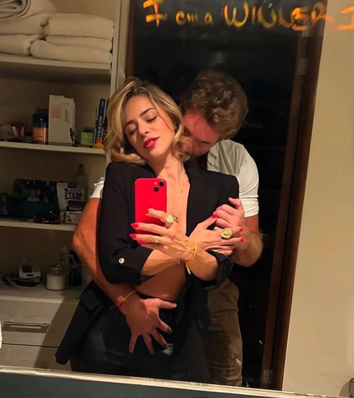 Gabriel Soto niega infidelidad y amenaza con llevar a su ex a los tribunales